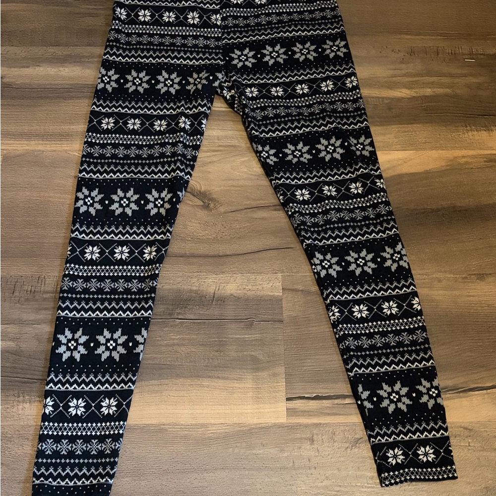 Womens Time and Tru Black and White Fair Isle Leggings Size Medium